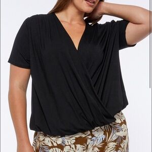 BloomChic Plus Size 3XL T-shirt with front cross over us22-24